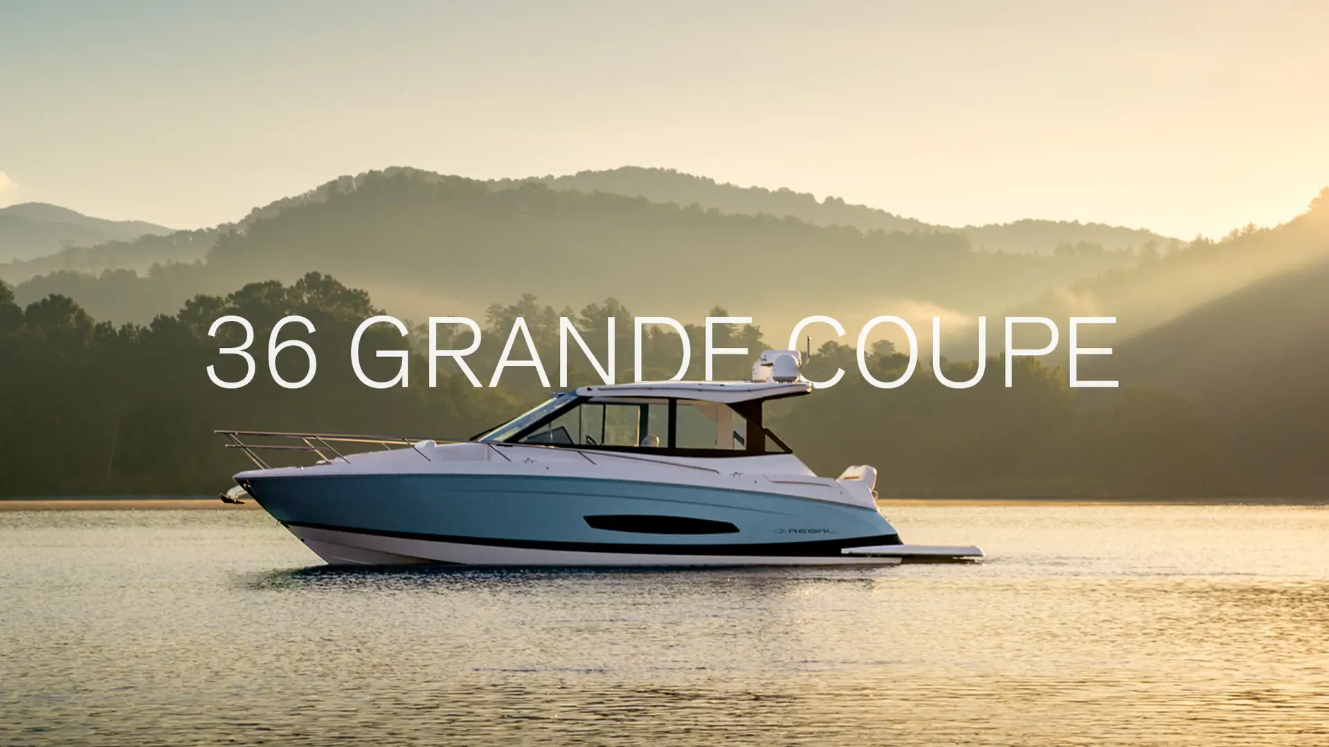 Regal 36 Grande Coupe underway