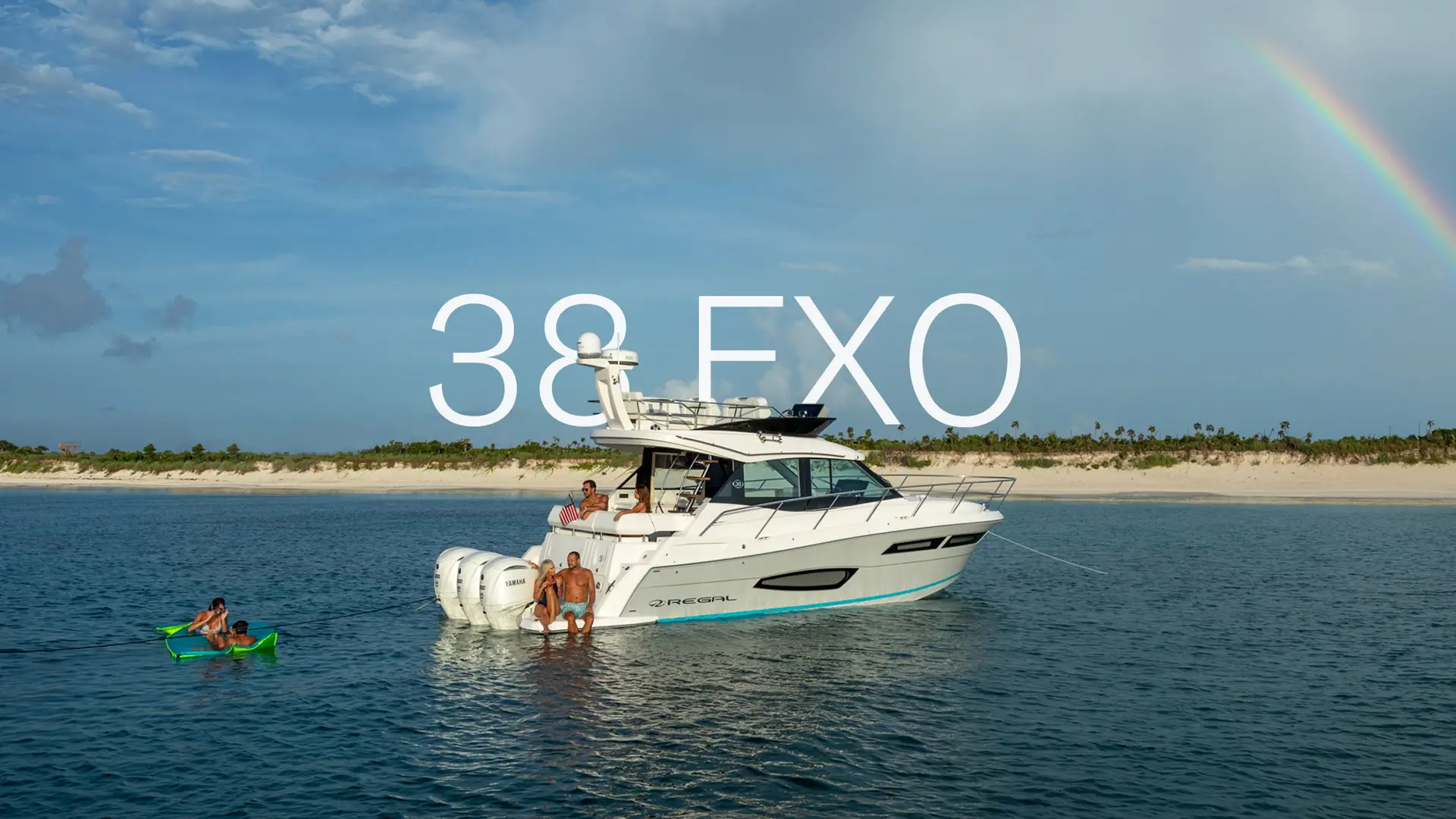 Regal 38 FXO underway
