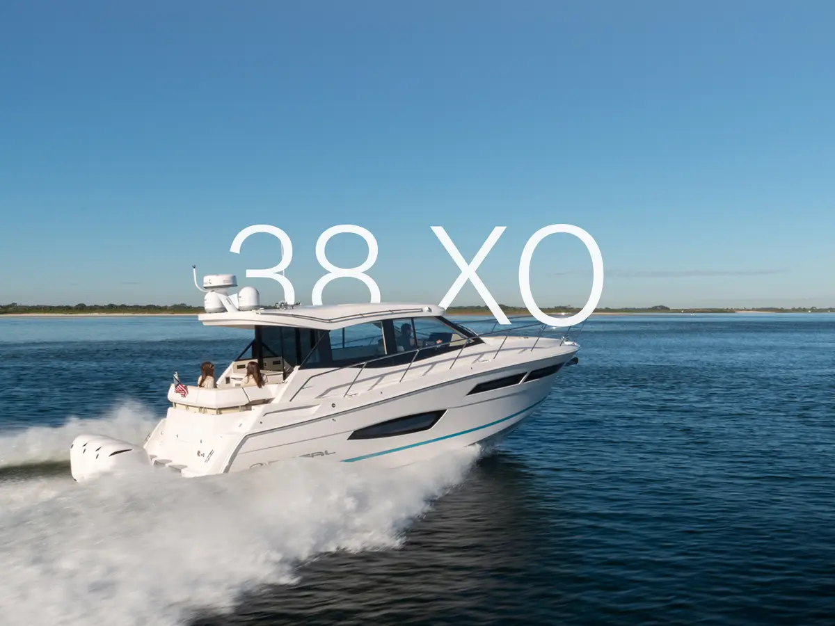 Regal 38 XO